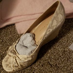 Katie and Kelly wedges